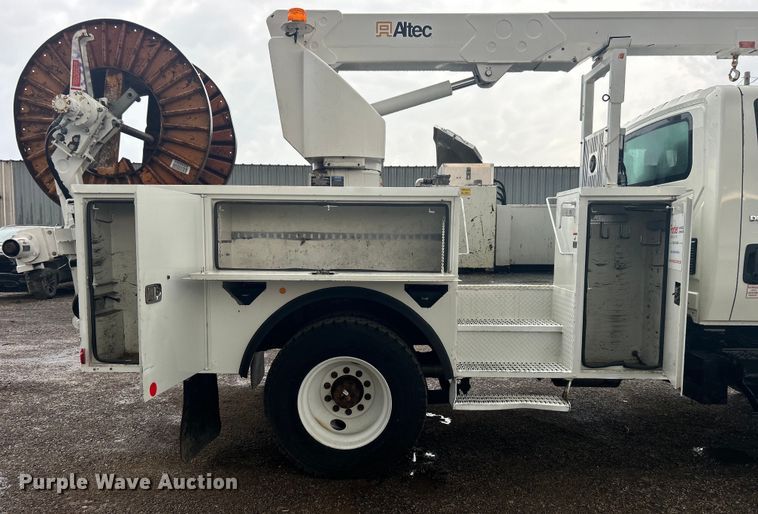 image for item EG1339 2012 International  4300M7 SBA  bucket truck