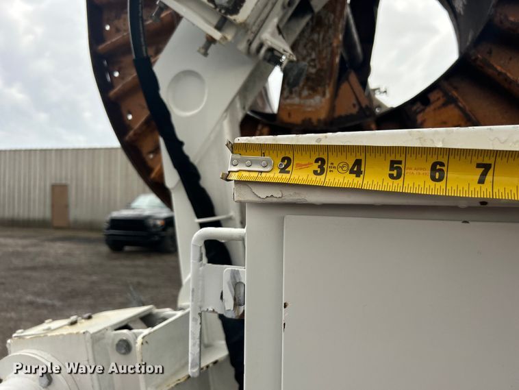 image for item EG1339 2012 International  4300M7 SBA  bucket truck