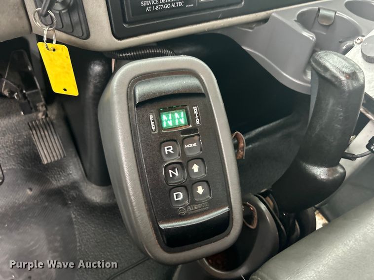 image for item EG1339 2012 International  4300M7 SBA  bucket truck