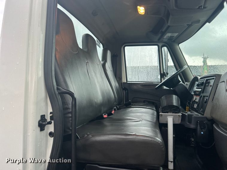 image for item EG1339 2012 International  4300M7 SBA  bucket truck