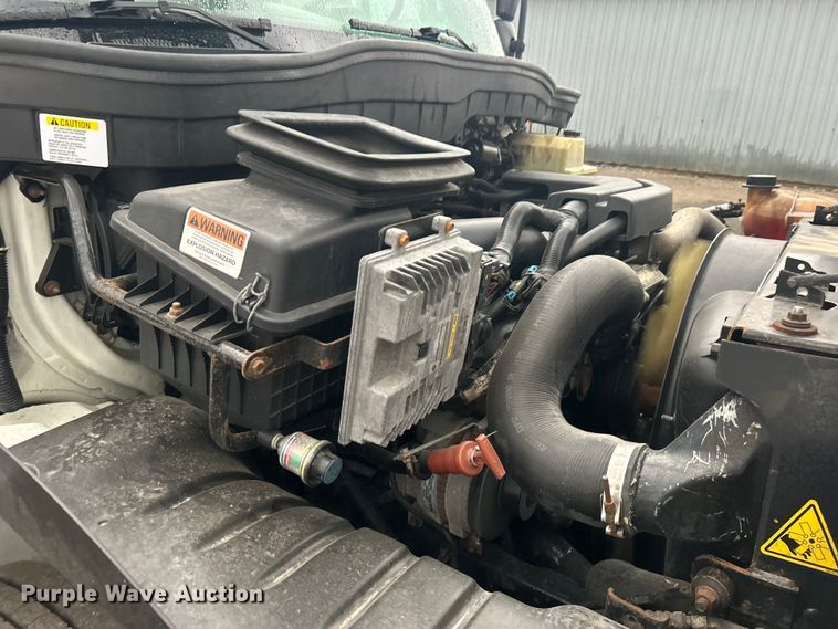 image for item EG1339 2012 International  4300M7 SBA  bucket truck