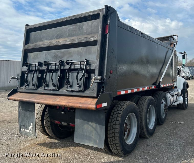 image for item EG1358 2005 Mack CV713 dump truck