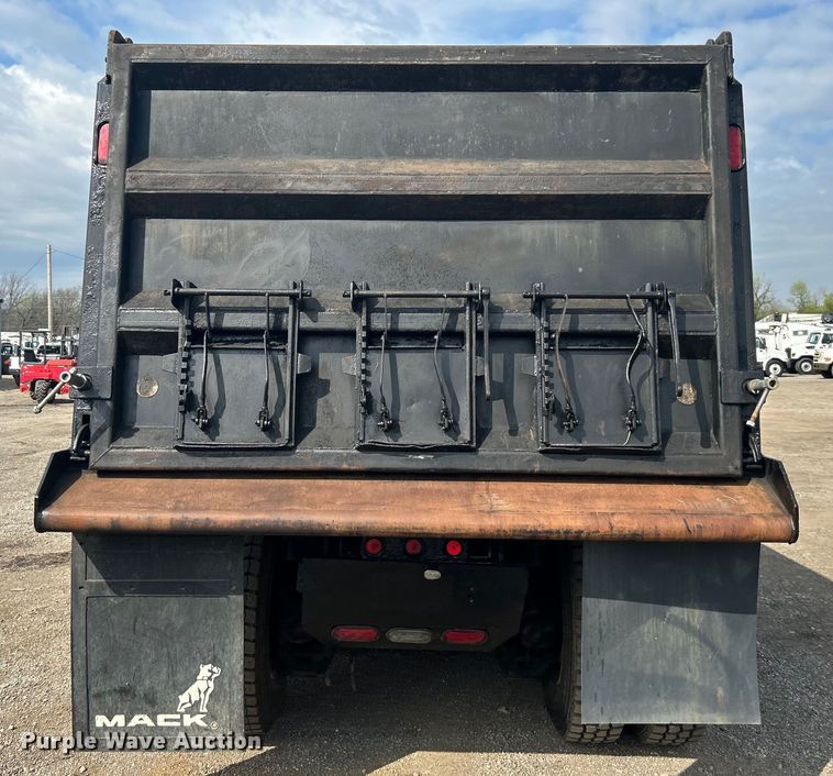 image for item EG1358 2005 Mack CV713 dump truck