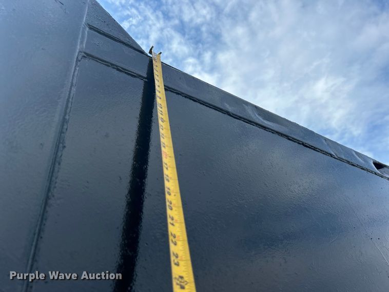 image for item EG1358 2005 Mack CV713 dump truck