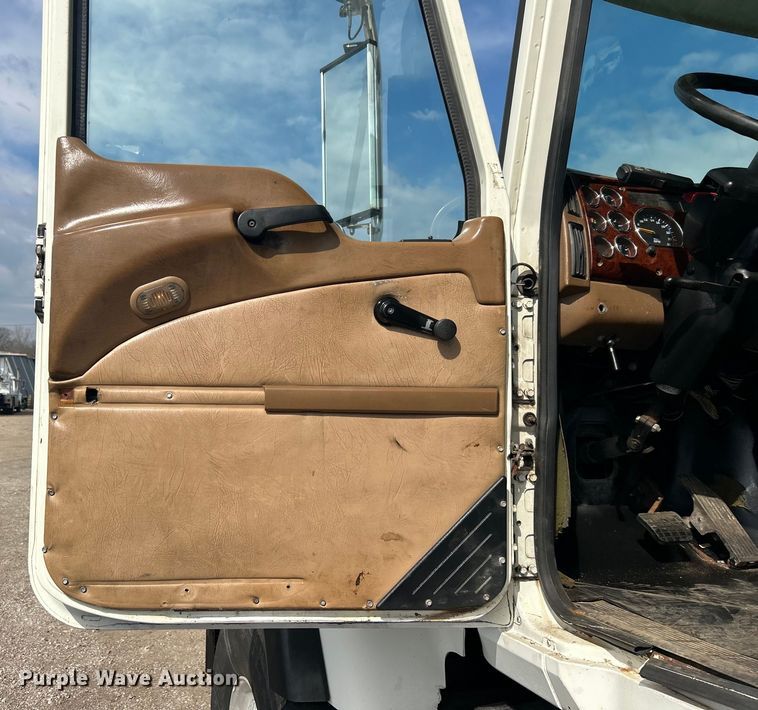 image for item EG1358 2005 Mack CV713 dump truck