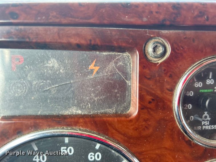 image for item EG1358 2005 Mack CV713 dump truck