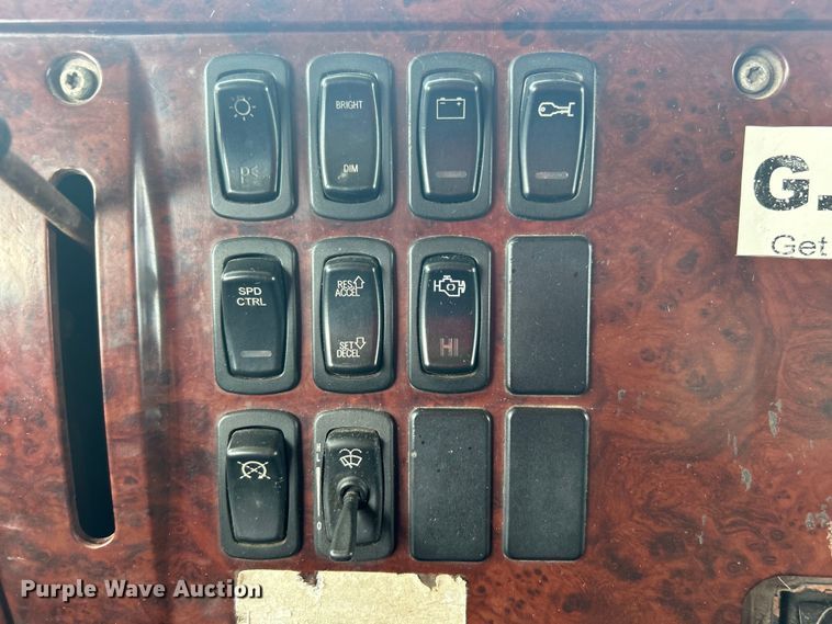 image for item EG1358 2005 Mack CV713 dump truck