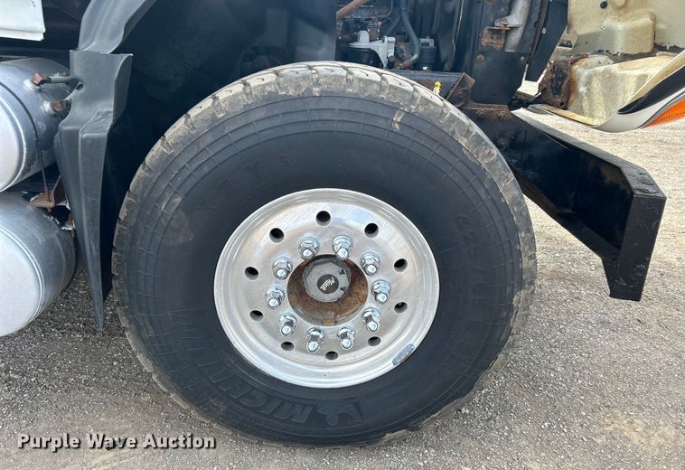 image for item EG1358 2005 Mack CV713 dump truck