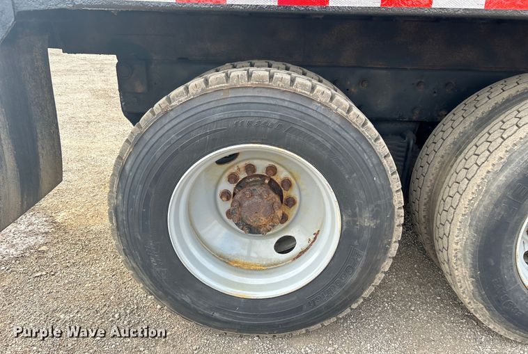 image for item EG1358 2005 Mack CV713 dump truck