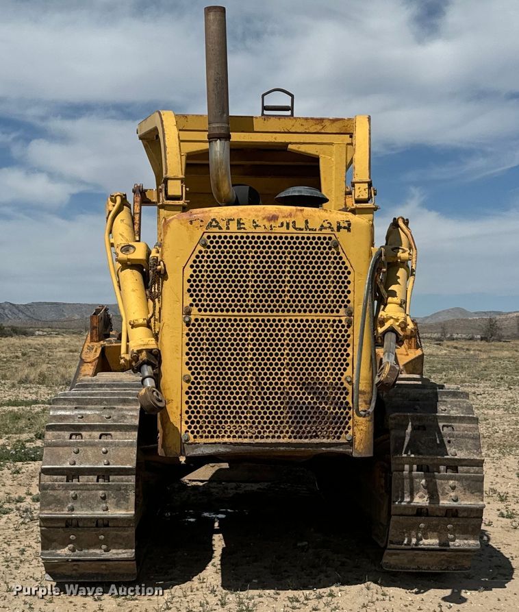 image for item EH3852 1971 Caterpillar  D8H dozer