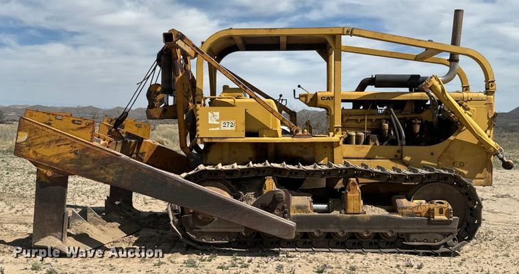 image for item EH3852 1971 Caterpillar  D8H dozer