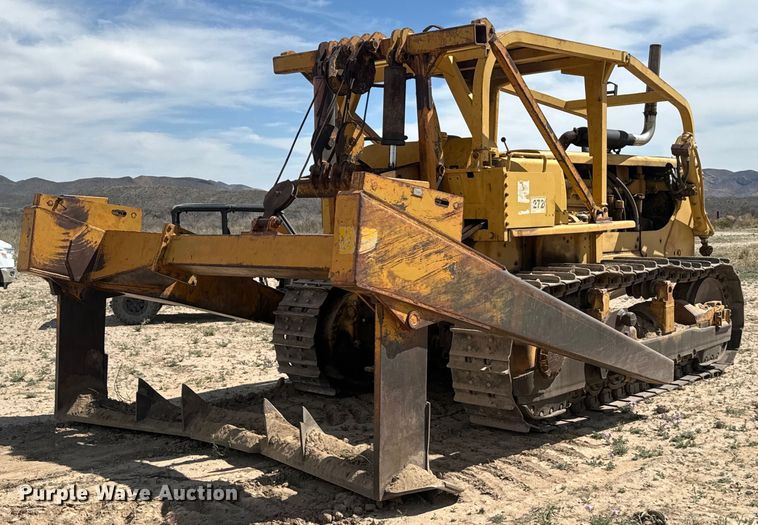 image for item EH3852 1971 Caterpillar  D8H dozer