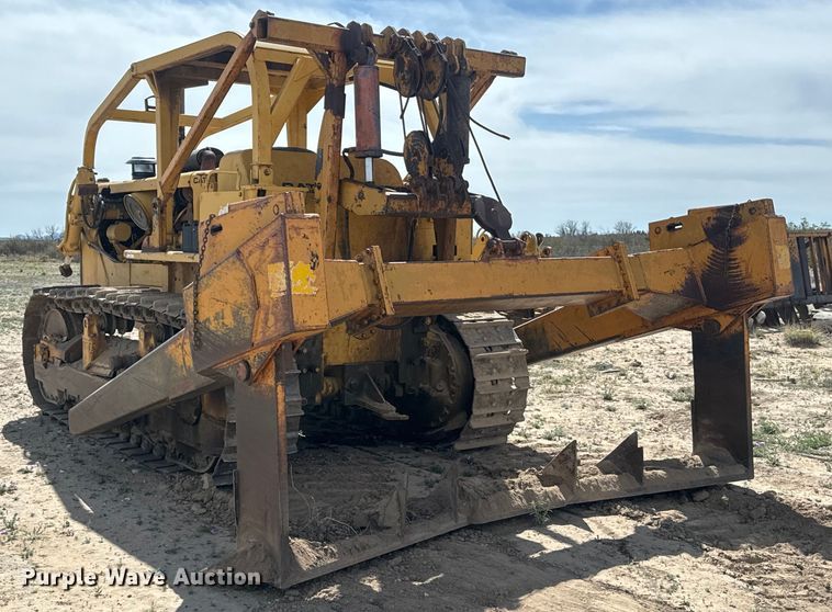 image for item EH3852 1971 Caterpillar  D8H dozer