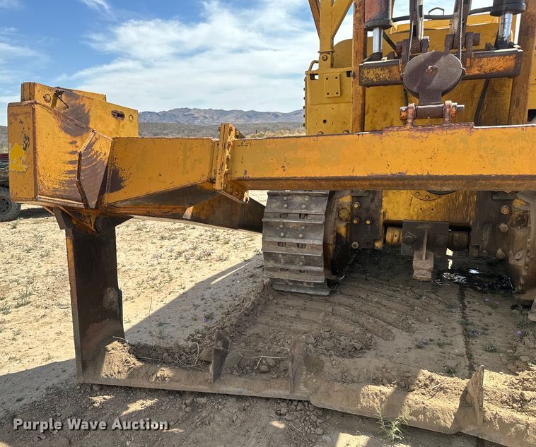 image for item EH3852 1971 Caterpillar  D8H dozer