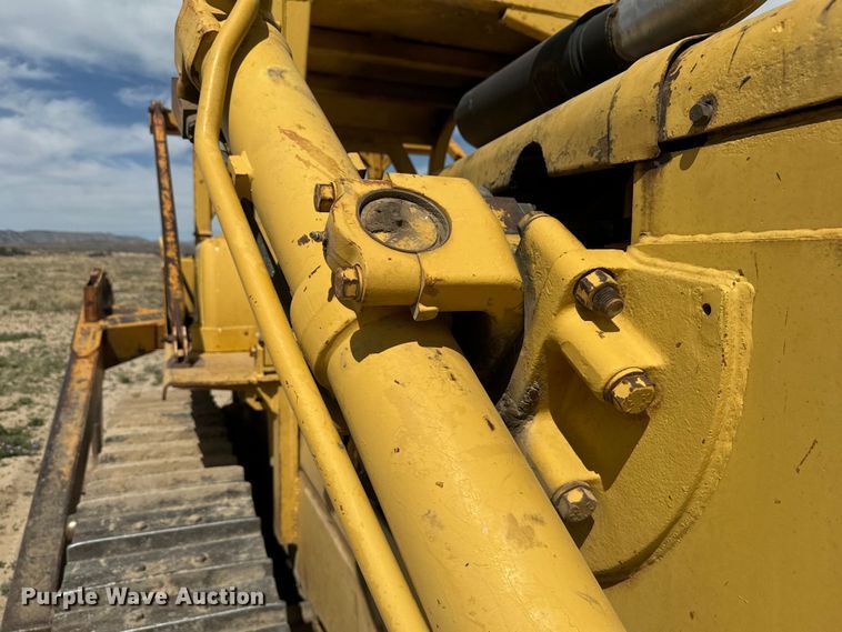 image for item EH3852 1971 Caterpillar  D8H dozer