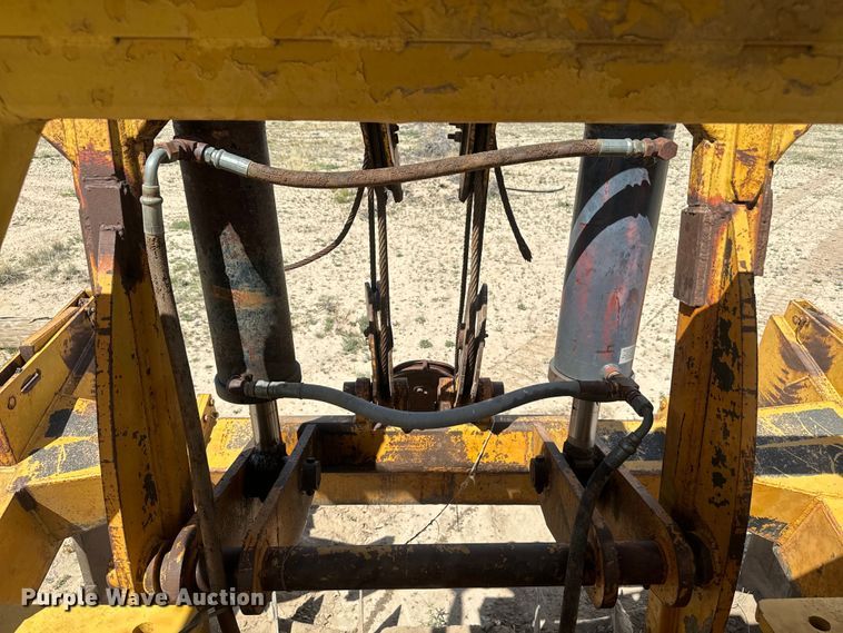 image for item EH3852 1971 Caterpillar  D8H dozer