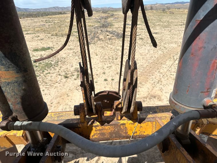 image for item EH3852 1971 Caterpillar  D8H dozer