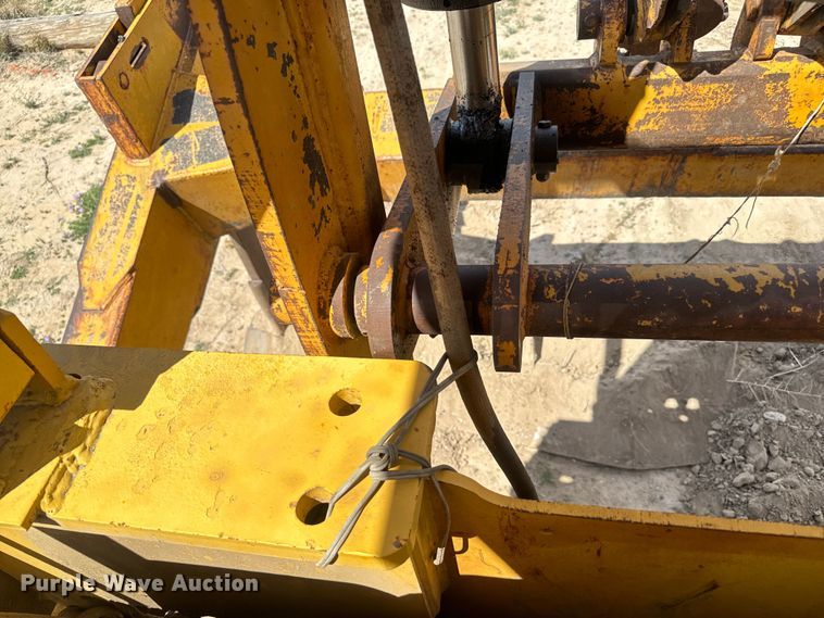 image for item EH3852 1971 Caterpillar  D8H dozer