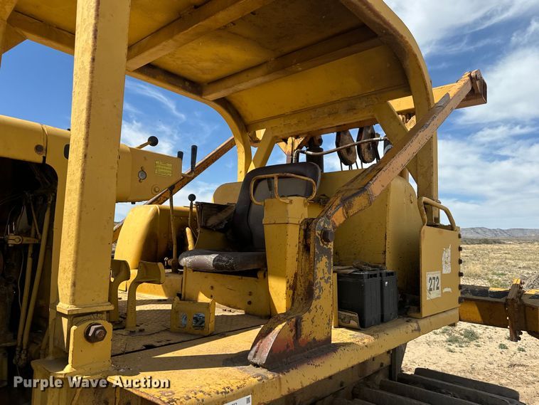 image for item EH3852 1971 Caterpillar  D8H dozer