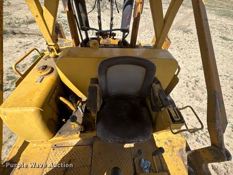 image for item EH3852 1971 Caterpillar  D8H dozer