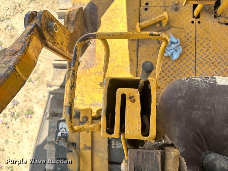 image for item EH3852 1971 Caterpillar  D8H dozer