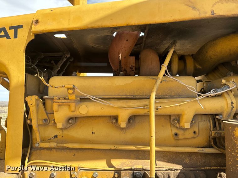 image for item EH3852 1971 Caterpillar  D8H dozer