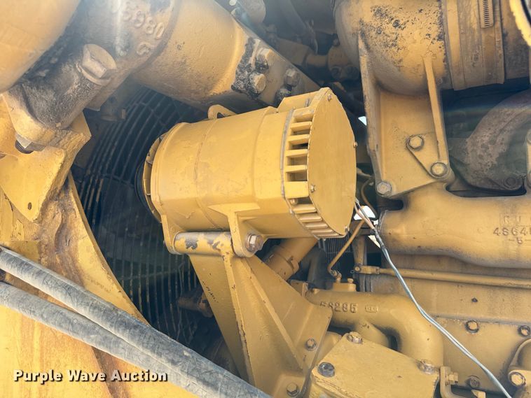 image for item EH3852 1971 Caterpillar  D8H dozer