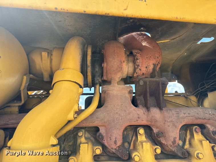 image for item EH3852 1971 Caterpillar  D8H dozer