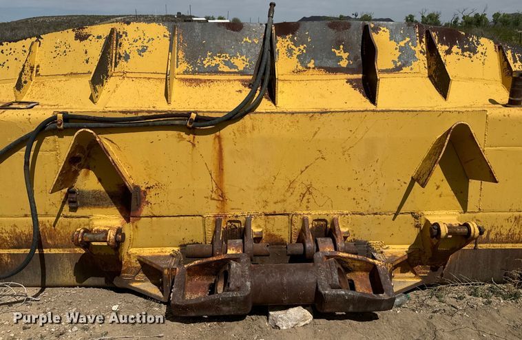 image for item EH3852 1971 Caterpillar  D8H dozer