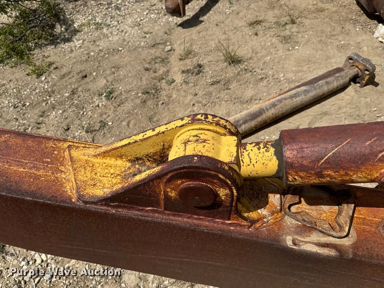 image for item EH3852 1971 Caterpillar  D8H dozer