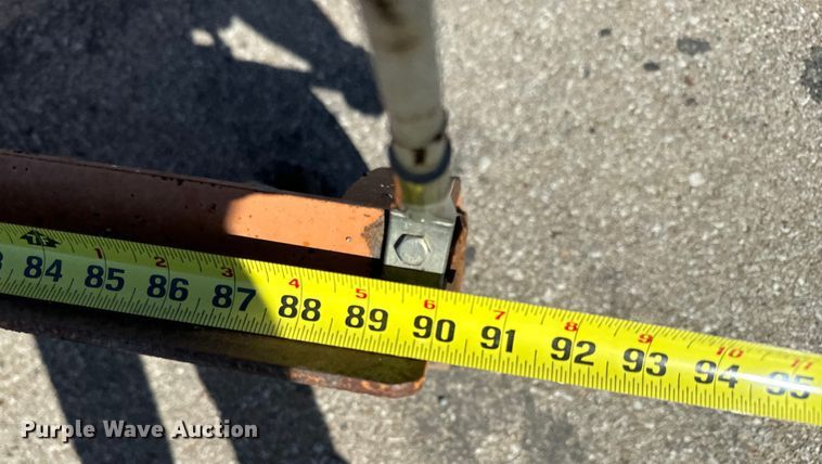 image for item EH5337 2014 Broce KR350 broom