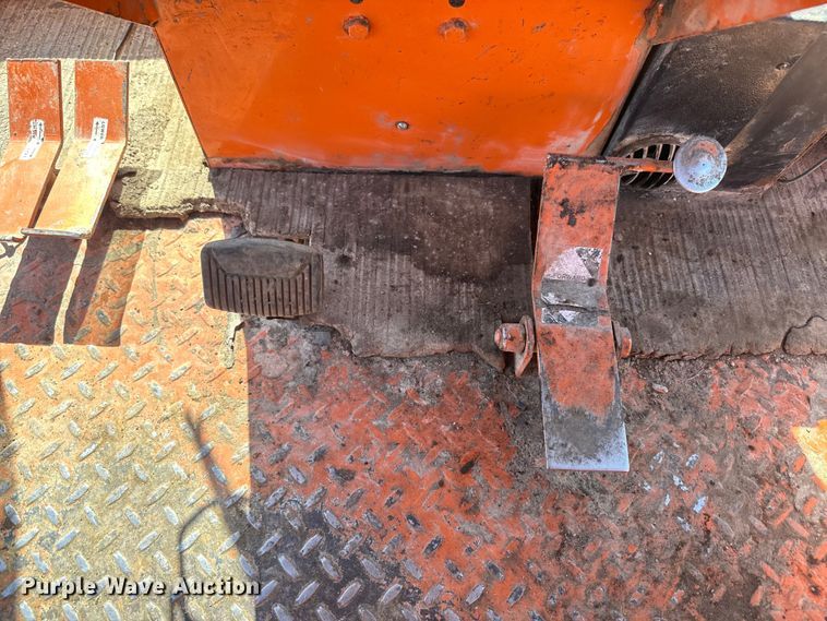 image for item EH5337 2014 Broce KR350 broom