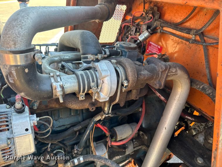 image for item EH5337 2014 Broce KR350 broom