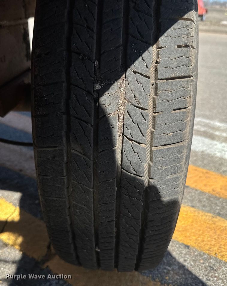 image for item EH5337 2014 Broce KR350 broom