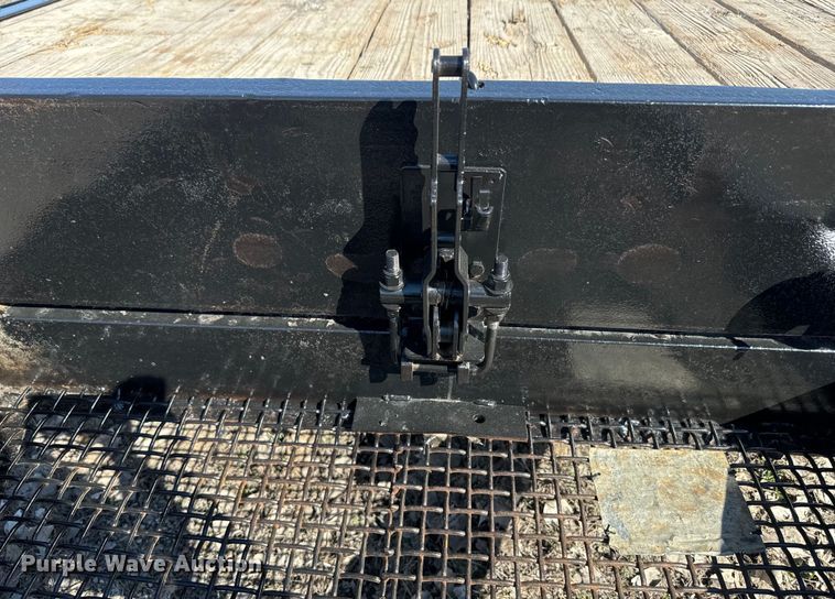 image for item EH5338 2004 Titan tilt deck equipment trailer