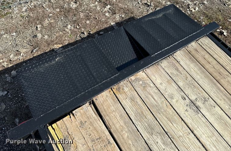 image for item EH5338 2004 Titan tilt deck equipment trailer