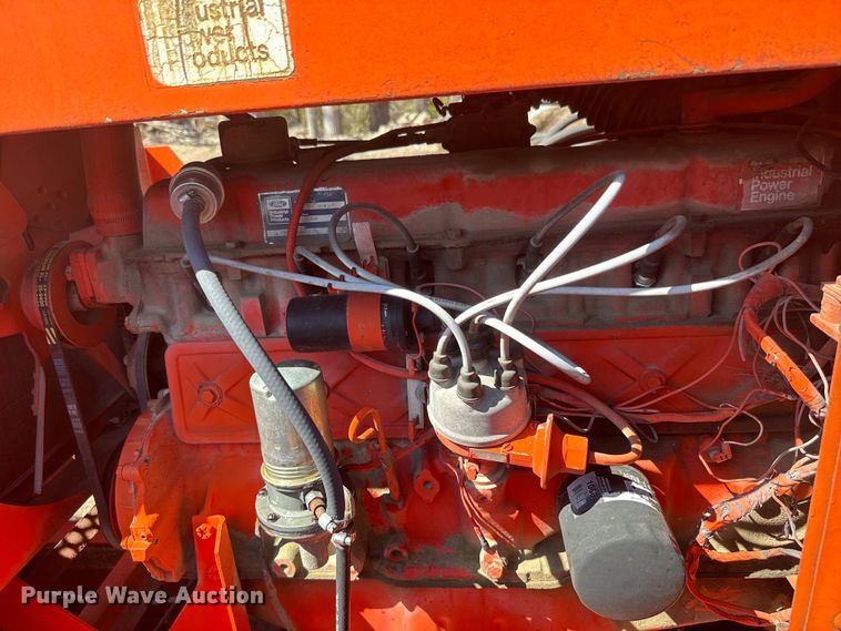 image for item EH5340 1973 International  Loadstar 1600 drilling rig truck