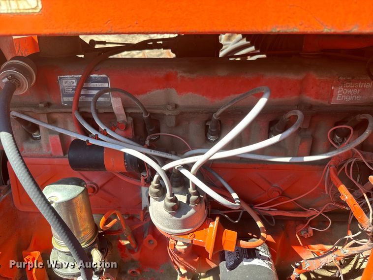 image for item EH5340 1973 International  Loadstar 1600 drilling rig truck