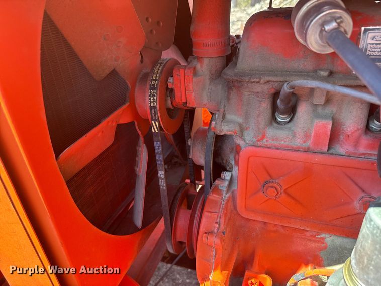 image for item EH5340 1973 International  Loadstar 1600 drilling rig truck