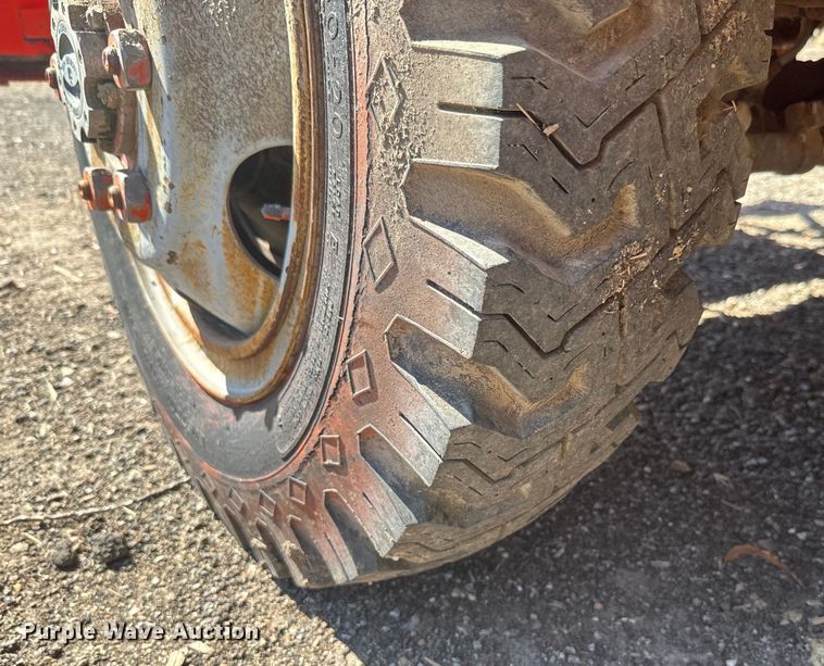 image for item EH5340 1973 International  Loadstar 1600 drilling rig truck