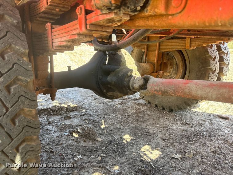 image for item EH5340 1973 International  Loadstar 1600 drilling rig truck