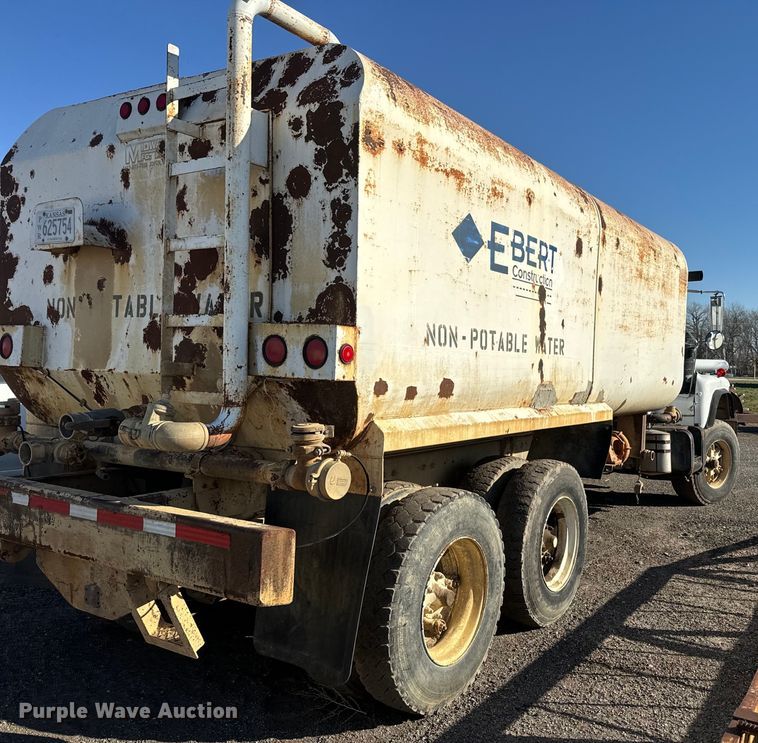 image for item EH5353 1980 Mack water truck