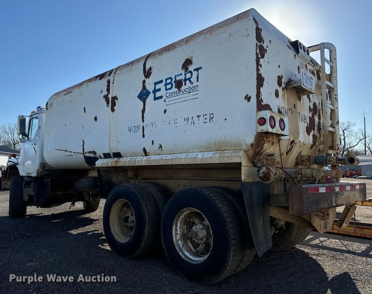 image for item EH5353 1980 Mack water truck