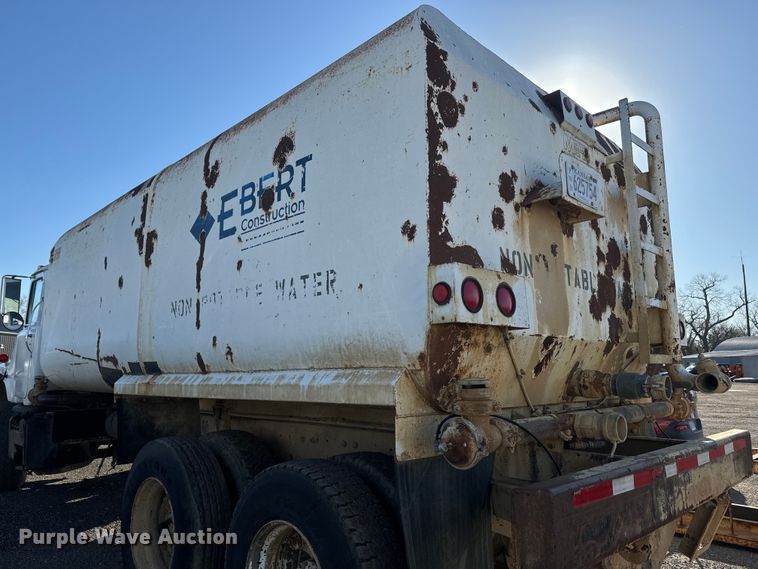 image for item EH5353 1980 Mack water truck