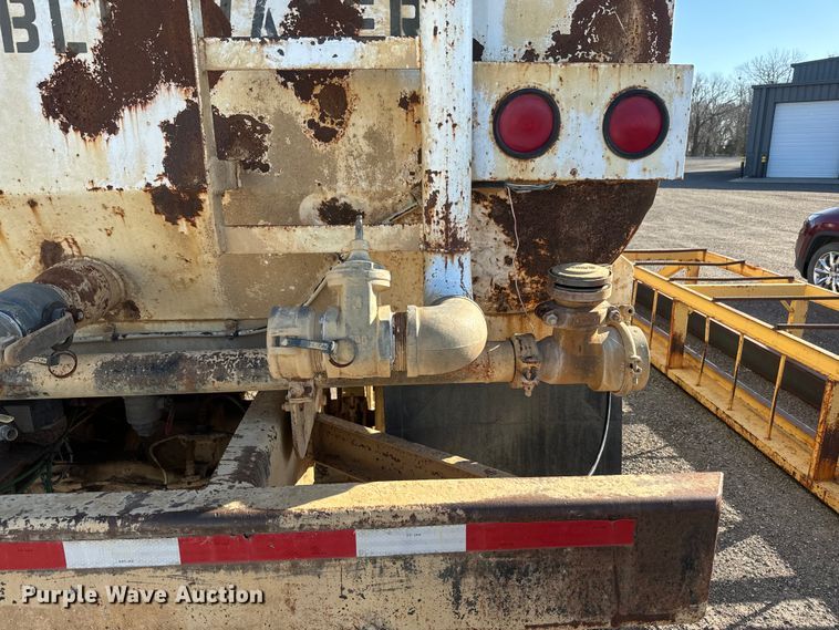 image for item EH5353 1980 Mack water truck