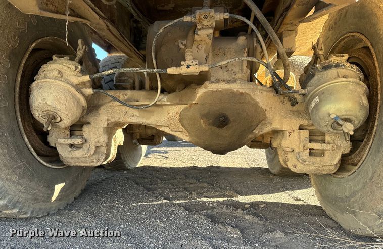 image for item EH5353 1980 Mack water truck