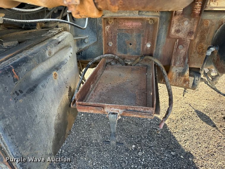 image for item EH5353 1980 Mack water truck
