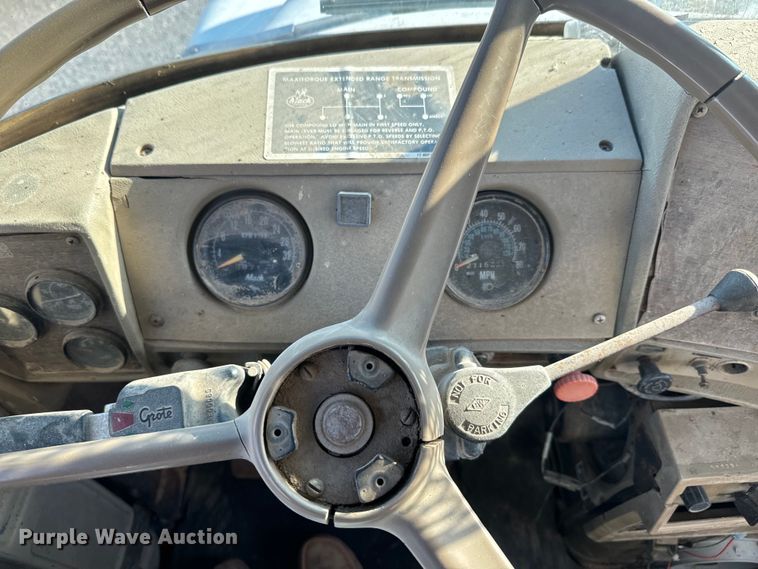 image for item EH5353 1980 Mack water truck