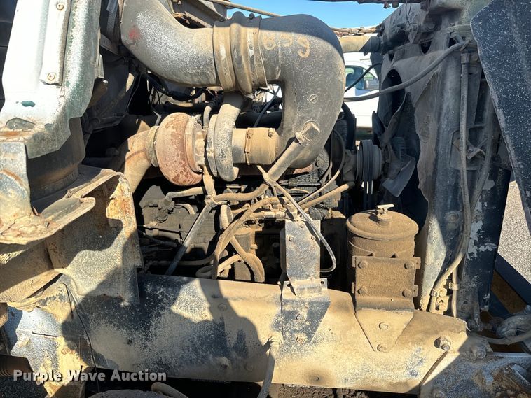 image for item EH5353 1980 Mack water truck