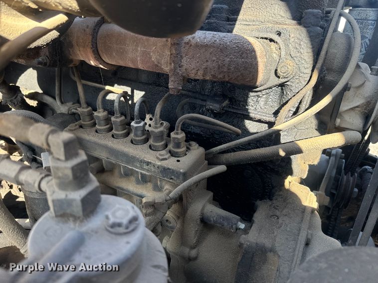 image for item EH5353 1980 Mack water truck